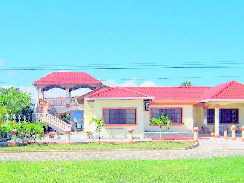 Отель Honduras Shores Plantation Tela Beach Торнабе Экстерьер фото